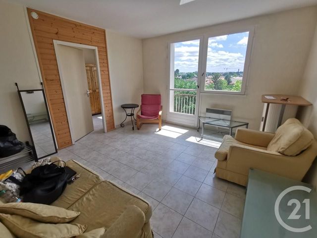 Afficher la photo en grand Appartement F4 à vendre - 4 pièces - 66.25 m2 - VILLENAVE D ORNON - 33 - AQUITAINE - Century 21 A.M.L.
