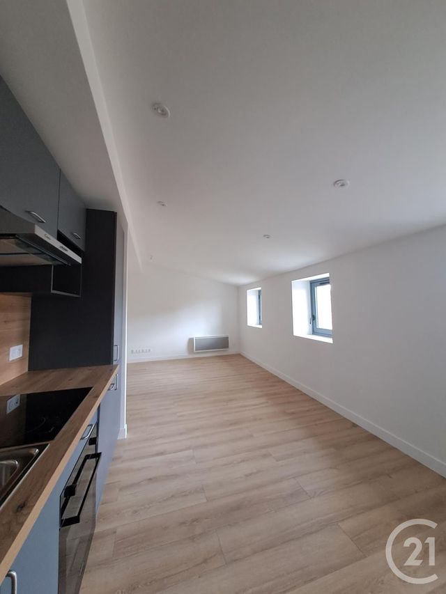 Appartement T3 à louer - 3 pièces - 66.5 m2 - BORDEAUX - 33 - AQUITAINE - Century 21 A.M.L.