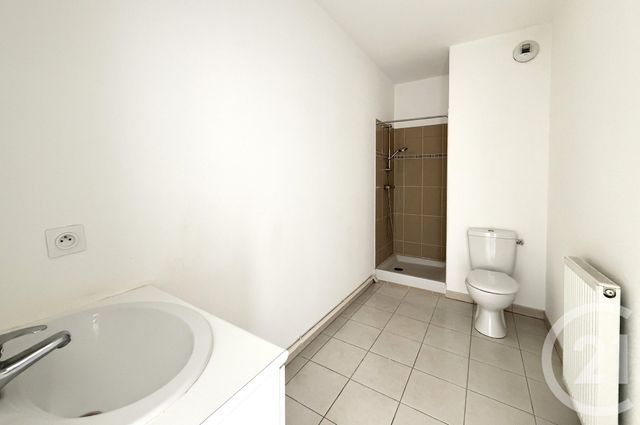 Appartement T2 à vendre - 2 pièces - 41.8 m2 - BEGLES - 33 - AQUITAINE - Century 21 A.M.L.