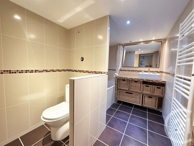 maison à vendre - 5 pièces - 140.0 m2 - VILLENAVE D ORNON - 33 - AQUITAINE - Century 21 A.M.L.