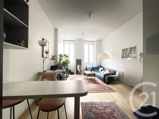 Appartement Duplex à vendre - 3 pièces - 57.66 m2 - BORDEAUX - 33 - AQUITAINE - Century 21 A.M.L.