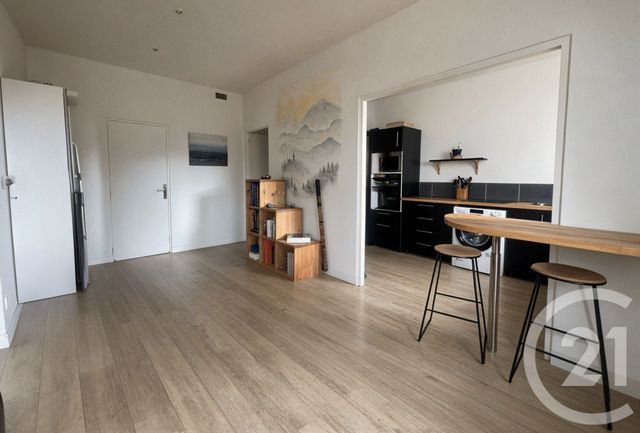 Appartement T2 à vendre - 2 pièces - 51.16 m2 - BEGLES - 33 - AQUITAINE - Century 21 A.M.L.