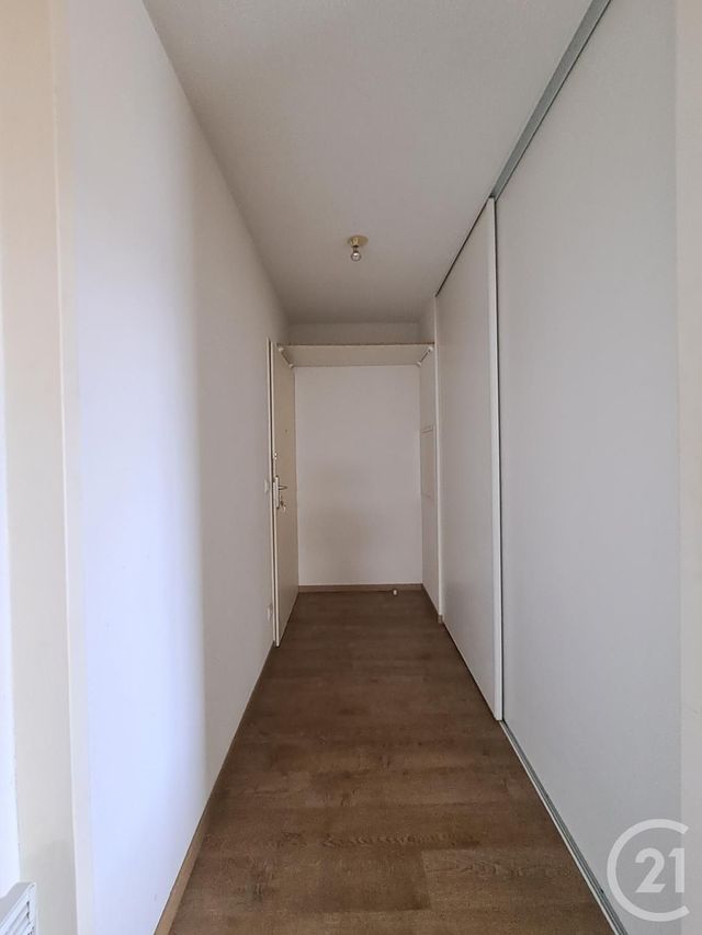 Appartement T2 à louer - 2 pièces - 42.0 m2 - BEGLES - 33 - AQUITAINE - Century 21 A.M.L.