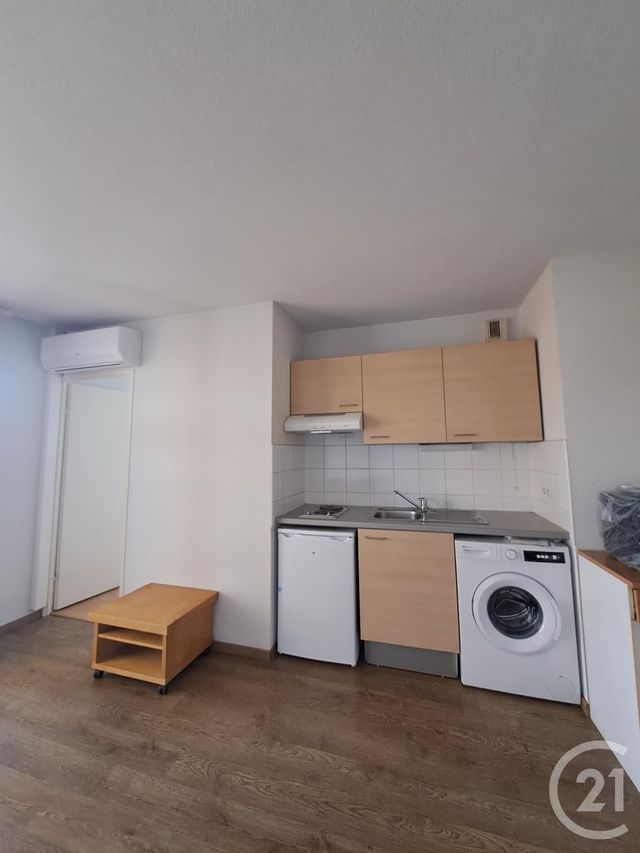 Appartement T2 à louer - 2 pièces - 42.0 m2 - BEGLES - 33 - AQUITAINE - Century 21 A.M.L.
