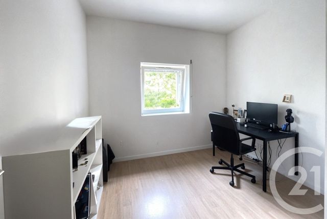 Appartement T3 à vendre - 3 pièces - 58.6 m2 - BEGLES - 33 - AQUITAINE - Century 21 A.M.L.