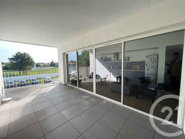 Appartement T3 à vendre - 3 pièces - 58.6 m2 - BEGLES - 33 - AQUITAINE - Century 21 A.M.L.
