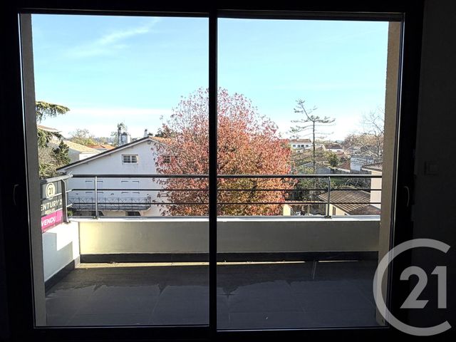 Appartement F2 à vendre - 2 pièces - 41.0 m2 - BEGLES - 33 - AQUITAINE - Century 21 A.M.L.
