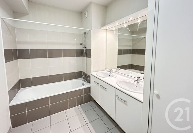 Appartement F4 à vendre - 4 pièces - 78.6 m2 - BORDEAUX - 33 - AQUITAINE - Century 21 A.M.L.