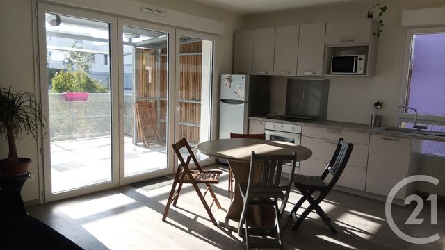 Afficher la photo en grand Appartement F2 à louer - 2 pièces - 44.87 m2 - BEGLES - 33 - AQUITAINE - Century 21 A.M.L.
