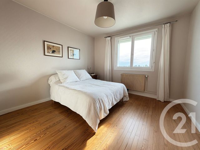 Appartement T3 à vendre - 3 pièces - 72.0 m2 - BEGLES - 33 - AQUITAINE - Century 21 A.M.L.