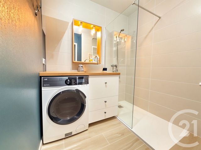 Appartement T3 à vendre - 3 pièces - 64.47 m2 - BEGLES - 33 - AQUITAINE - Century 21 A.M.L.