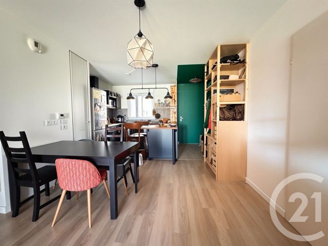 Appartement T3 à vendre - 3 pièces - 64.47 m2 - BEGLES - 33 - AQUITAINE - Century 21 A.M.L.