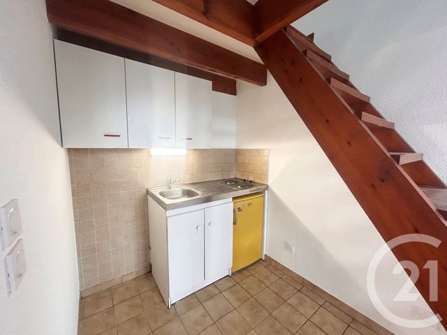 Appartement T2 à louer - 2 pièces - 33.58 m2 - BEGLES - 33 - AQUITAINE - Century 21 A.M.L.