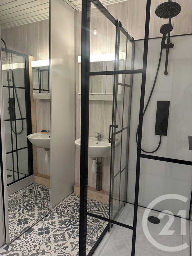 Appartement T2 à louer - 2 pièces - 45.0 m2 - BEGLES - 33 - AQUITAINE - Century 21 A.M.L.