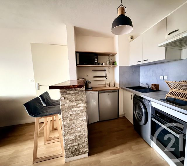 Appartement T2 à louer - 2 pièces - 39.96 m2 - BEGLES - 33 - AQUITAINE - Century 21 A.M.L.