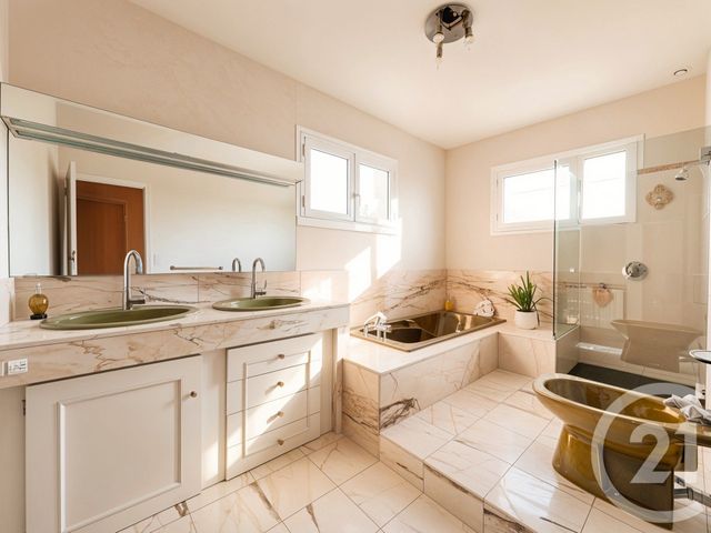 maison à vendre - 5 pièces - 150.0 m2 - BEGLES - 33 - AQUITAINE - Century 21 A.M.L.