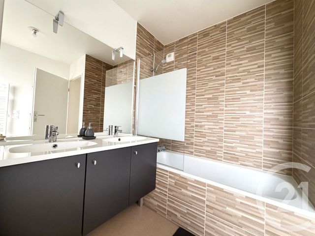 Appartement T4 à vendre - 4 pièces - 95.89 m2 - BEGLES - 33 - AQUITAINE - Century 21 A.M.L.