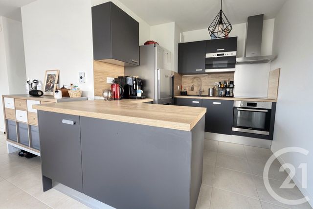 Appartement T3 à vendre - 3 pièces - 65.5 m2 - BEGLES - 33 - AQUITAINE - Century 21 A.M.L.