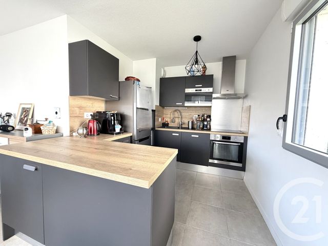 Appartement T3 à vendre - 3 pièces - 65.5 m2 - BEGLES - 33 - AQUITAINE - Century 21 A.M.L.