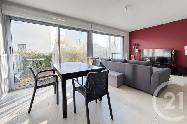 Appartement T3 à vendre - 3 pièces - 65.5 m2 - BEGLES - 33 - AQUITAINE - Century 21 A.M.L.