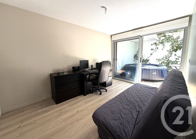 Appartement T3 à vendre - 3 pièces - 65.5 m2 - BEGLES - 33 - AQUITAINE - Century 21 A.M.L.