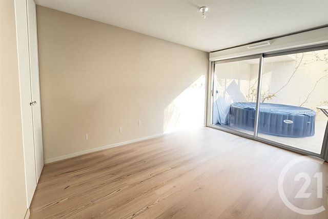 Appartement T3 à vendre - 3 pièces - 65.5 m2 - BEGLES - 33 - AQUITAINE - Century 21 A.M.L.