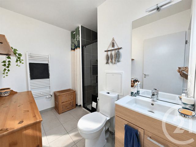 Appartement T4 à vendre - 4 pièces - 89.72 m2 - BEGLES - 33 - AQUITAINE - Century 21 A.M.L.
