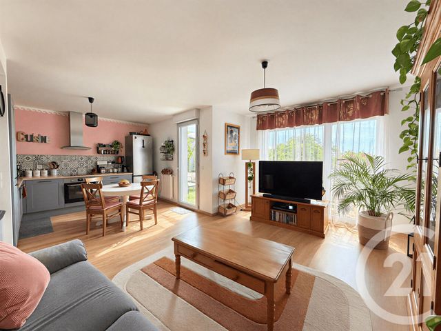 Appartement T4 à vendre - 4 pièces - 89.72 m2 - BEGLES - 33 - AQUITAINE - Century 21 A.M.L.