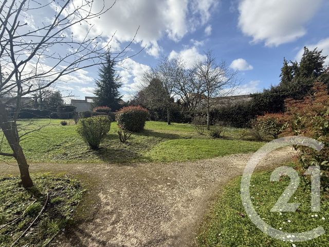 Appartement T3 à vendre - 3 pièces - 62.26 m2 - BEGLES - 33 - AQUITAINE - Century 21 A.M.L.