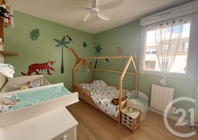 Appartement T3 à vendre - 3 pièces - 62.26 m2 - BEGLES - 33 - AQUITAINE - Century 21 A.M.L.