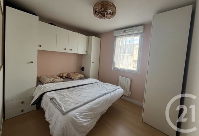 Appartement T3 à vendre - 3 pièces - 62.26 m2 - BEGLES - 33 - AQUITAINE - Century 21 A.M.L.