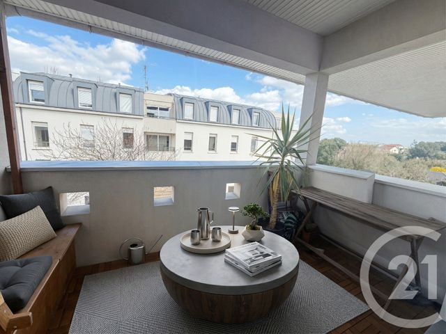 Appartement T3 à vendre - 3 pièces - 62.26 m2 - BEGLES - 33 - AQUITAINE - Century 21 A.M.L.