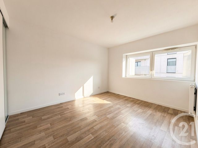 Appartement T3 à vendre - 3 pièces - 64.5 m2 - BEGLES - 33 - AQUITAINE - Century 21 A.M.L.