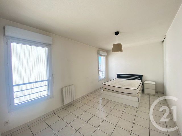 Appartement T4 à vendre - 4 pièces - 70.0 m2 - BEGLES - 33 - AQUITAINE - Century 21 A.M.L.