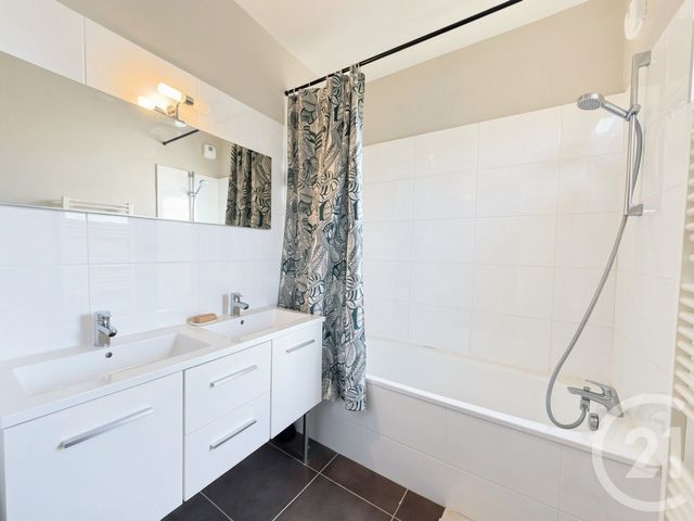 Appartement F3 à vendre - 3 pièces - 67.36 m2 - BEGLES - 33 - AQUITAINE - Century 21 A.M.L.