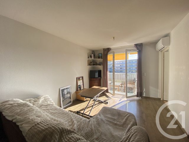 Appartement T2 à louer - 2 pièces - 42.0 m2 - BEGLES - 33 - AQUITAINE - Century 21 A.M.L.