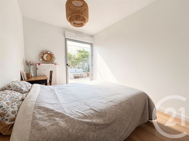 Appartement F4 à vendre - 4 pièces - 84.88 m2 - BEGLES - 33 - AQUITAINE - Century 21 A.M.L.