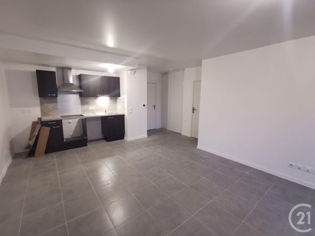 Appartement T3 à louer - 3 pièces - 65.25 m2 - BEGLES - 33 - AQUITAINE - Century 21 A.M.L.