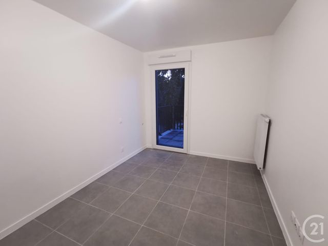 Appartement T3 à louer - 3 pièces - 65.25 m2 - BEGLES - 33 - AQUITAINE - Century 21 A.M.L.