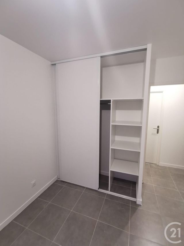 Appartement T3 à louer - 3 pièces - 65.25 m2 - BEGLES - 33 - AQUITAINE - Century 21 A.M.L.