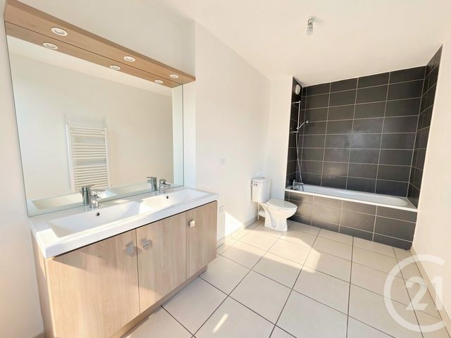 Appartement F4 à vendre - 4 pièces - 80.1 m2 - BEGLES - 33 - AQUITAINE - Century 21 A.M.L.