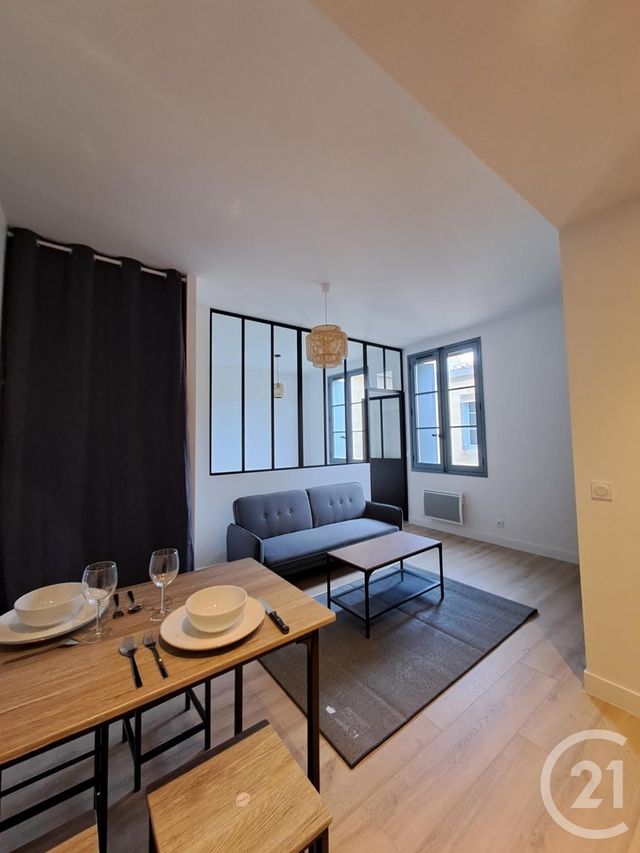 Appartement T2 à louer - 2 pièces - 30.7 m2 - BORDEAUX - 33 - AQUITAINE - Century 21 A.M.L.