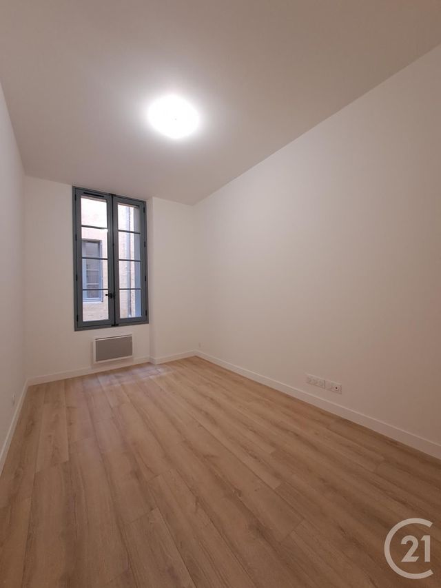 Appartement T3 à louer - 3 pièces - 64.8 m2 - BORDEAUX - 33 - AQUITAINE - Century 21 A.M.L.