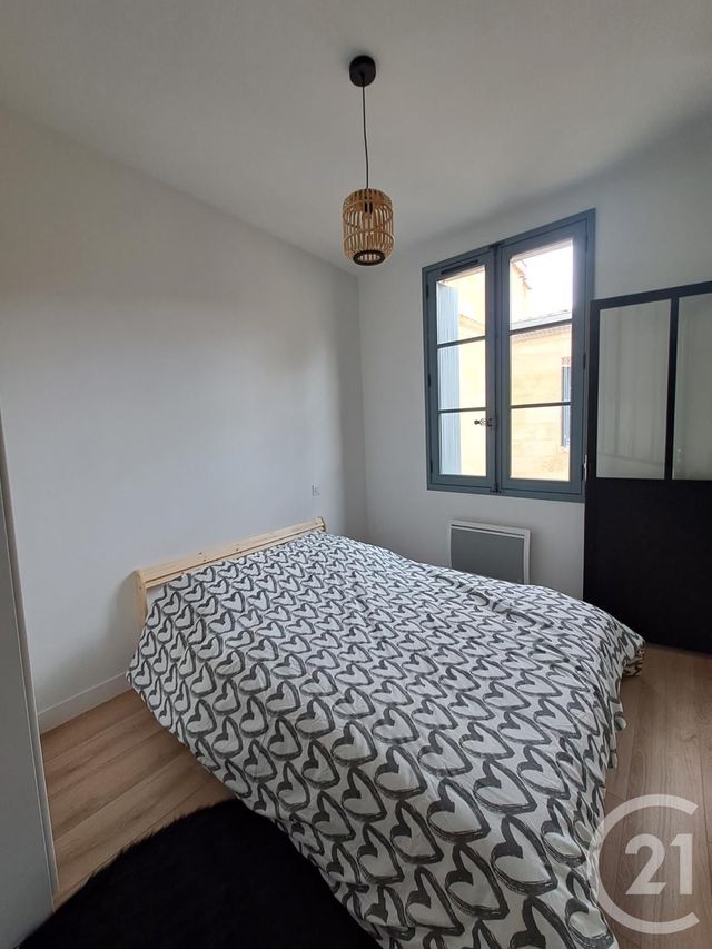 Appartement T2 à louer - 2 pièces - 31.9 m2 - BORDEAUX - 33 - AQUITAINE - Century 21 A.M.L.