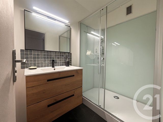 Appartement F3 à vendre - 3 pièces - 65.1 m2 - BEGLES - 33 - AQUITAINE - Century 21 A.M.L.