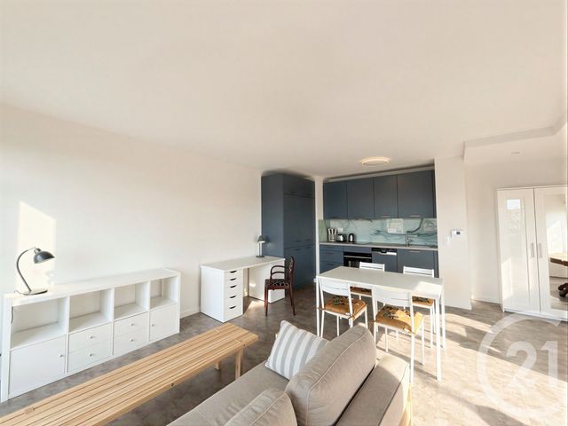 Appartement F2 à louer - 2 pièces - 53.5 m2 - BEGLES - 33 - AQUITAINE - Century 21 A.M.L.