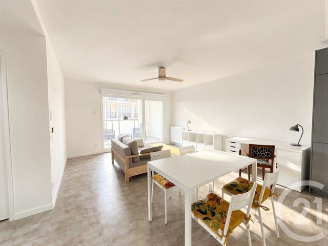 Appartement F2 à louer - 2 pièces - 53.5 m2 - BEGLES - 33 - AQUITAINE - Century 21 A.M.L.