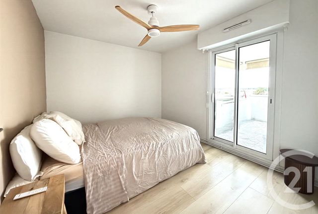 Appartement T3 à vendre - 3 pièces - 65.75 m2 - BEGLES - 33 - AQUITAINE - Century 21 A.M.L.