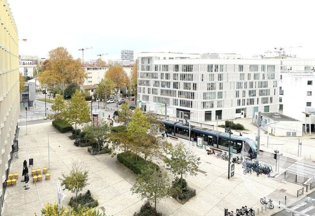 Appartement T2 à vendre - 2 pièces - 41.64 m2 - BEGLES - 33 - AQUITAINE - Century 21 A.M.L.