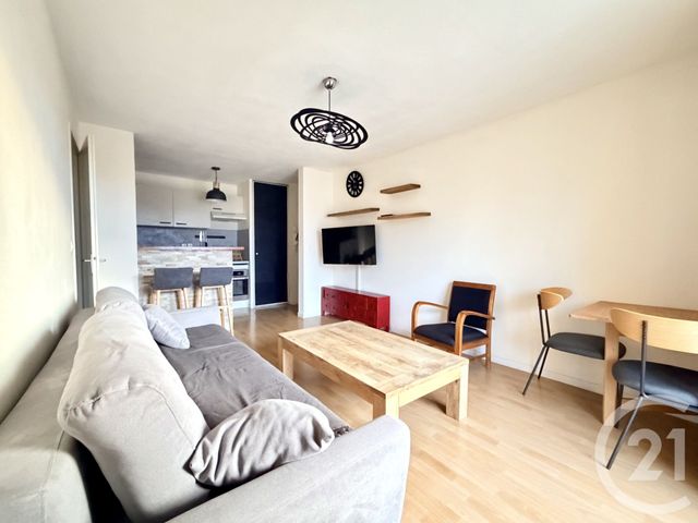 Appartement T2 à louer - 2 pièces - 39.96 m2 - BEGLES - 33 - AQUITAINE - Century 21 A.M.L.